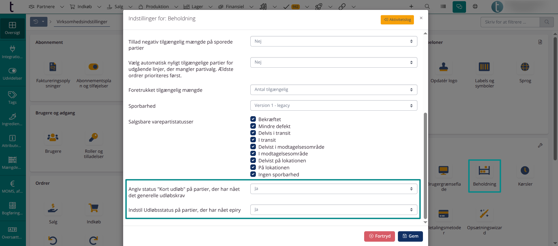 Virksomhedsindstillinger > Kort udløbsdato og udløbet status